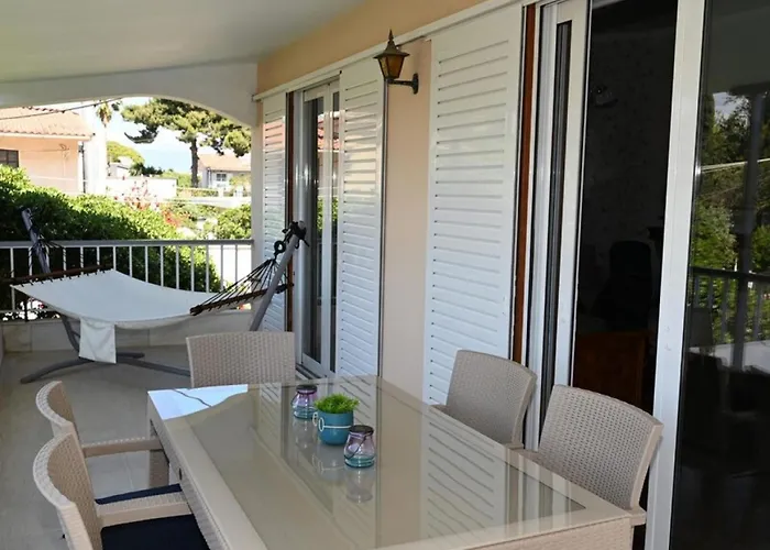 Beverley's House Casa de Férias *